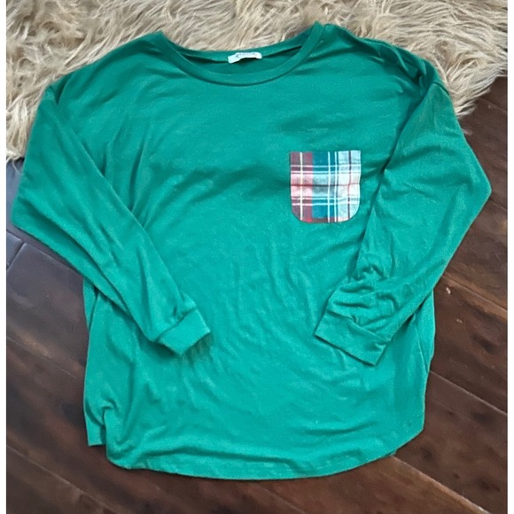 D.TOUCH Tops - D. Touch Green Long Sleeve‎ Top with Plaid Pocket - Women's Size M